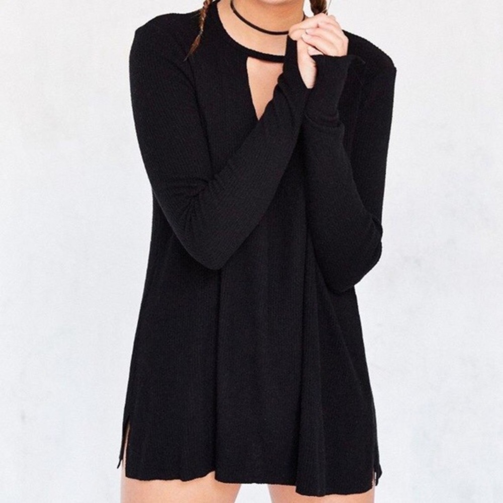 NWT UO Project T Social Cutout Deep-V Tee